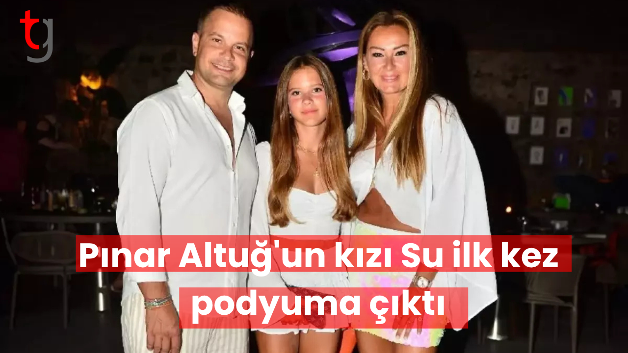 Pınar Altuğ'un kızı Su ilk kez podyuma çıktı