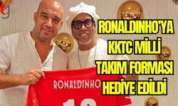 KTFF’den Ronaldinho’ya Özel Milli Takım Forması