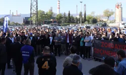 İzmit'te TÜPRAŞ işçilerine sıcak destek