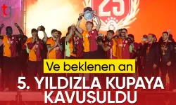 Galatasaray şampiyonluk kupasını kaldırdı