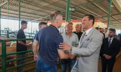 Manisa'da Başkan Zeyrek kurban pazarlığına aracı oldu