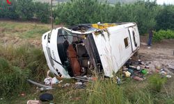 Isparta'da tur otobüsünün devrildiği kazada 5 kişi hayatını kaybetti, 25 kişi yaralandı