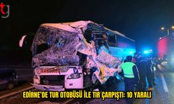 TURİST OTOBÜSÜ İLE NAR YÜKLÜ TIR ÇARPIŞTI