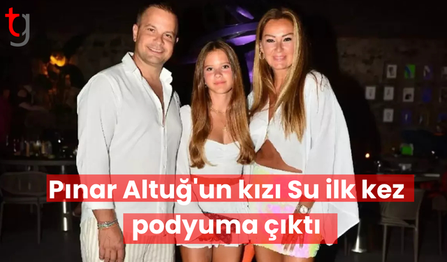Pınar Altuğ'un kızı Su ilk kez podyuma çıktı