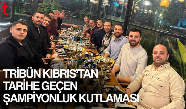 Tribün Kıbrıs tarihi şampiyonluğunu kutladı