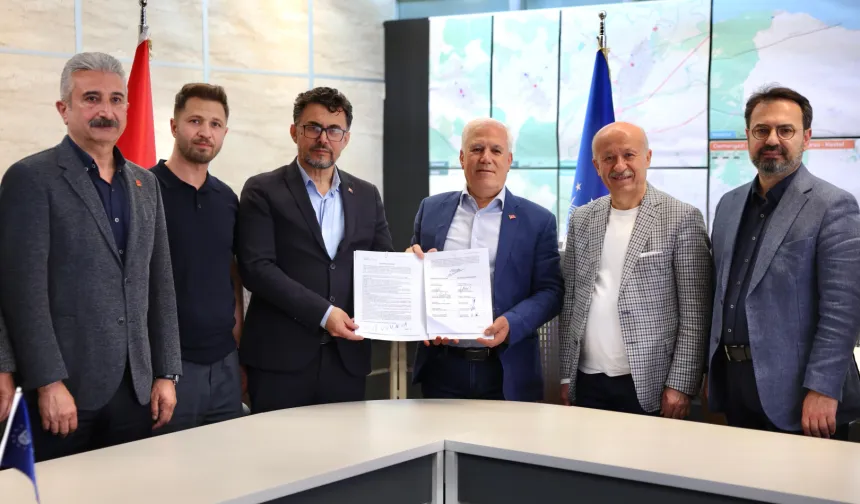 Bursa'da grev sona erdi! BURULAŞ ile Demiryol-İş arasında toplu iş sözleşmesi imzalandı!