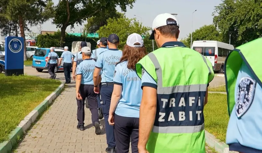 Bursa'da zabıta ekipleri bayramda da sahada