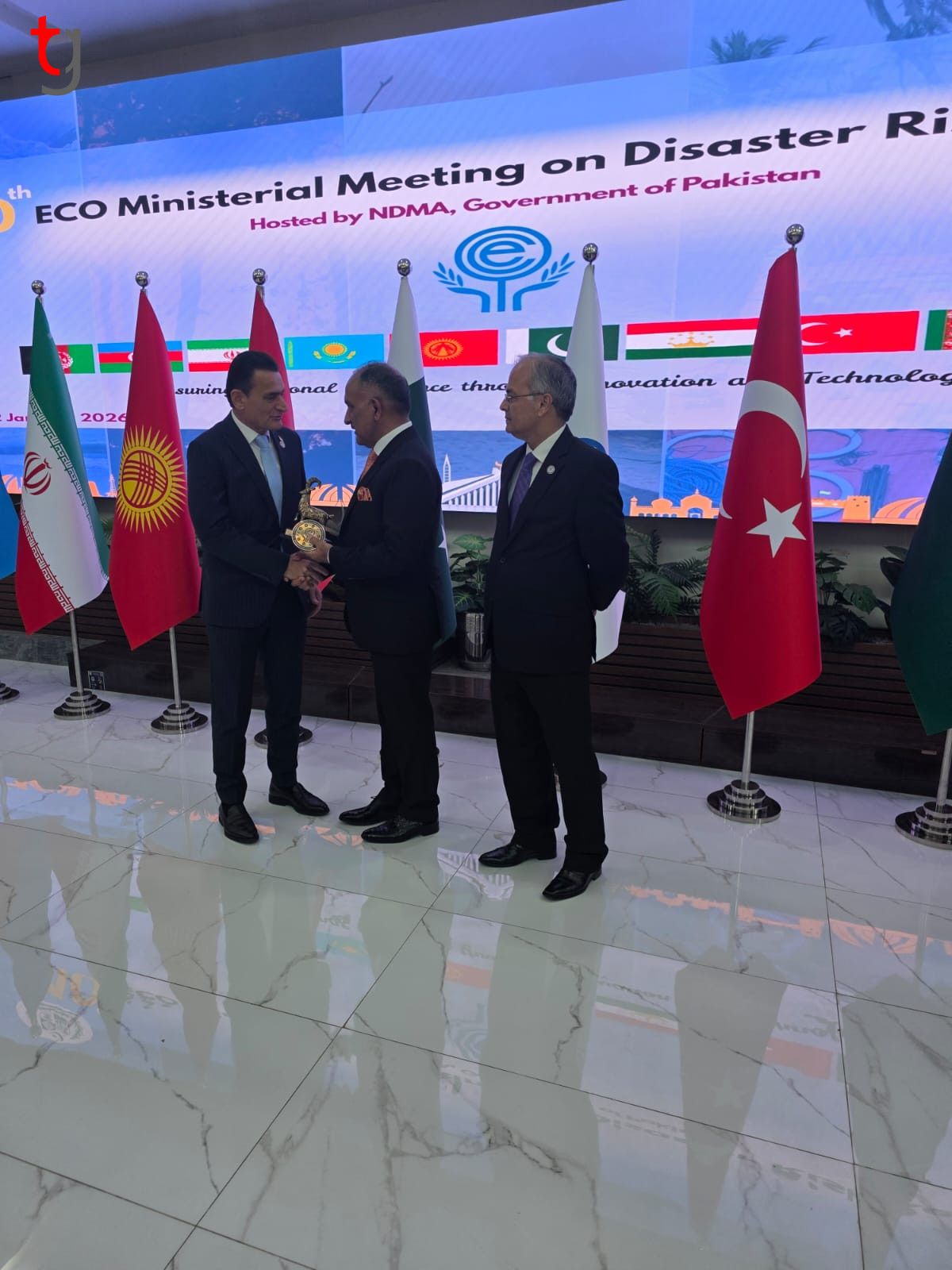 618678162 1305168658320311 6741723375427582056 N